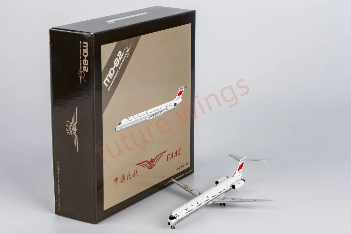 1:400 NG Models NG83018 CAAC McDonnell Douglas MD-82 B-2109 Aircraft Model+Free Tractor
