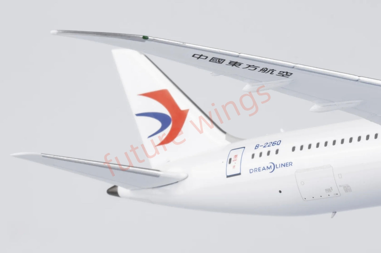 1:400 NG Models NG55137 China Eastern Airlines B787-9 B-226Q Aircraft Model+Free Tractor