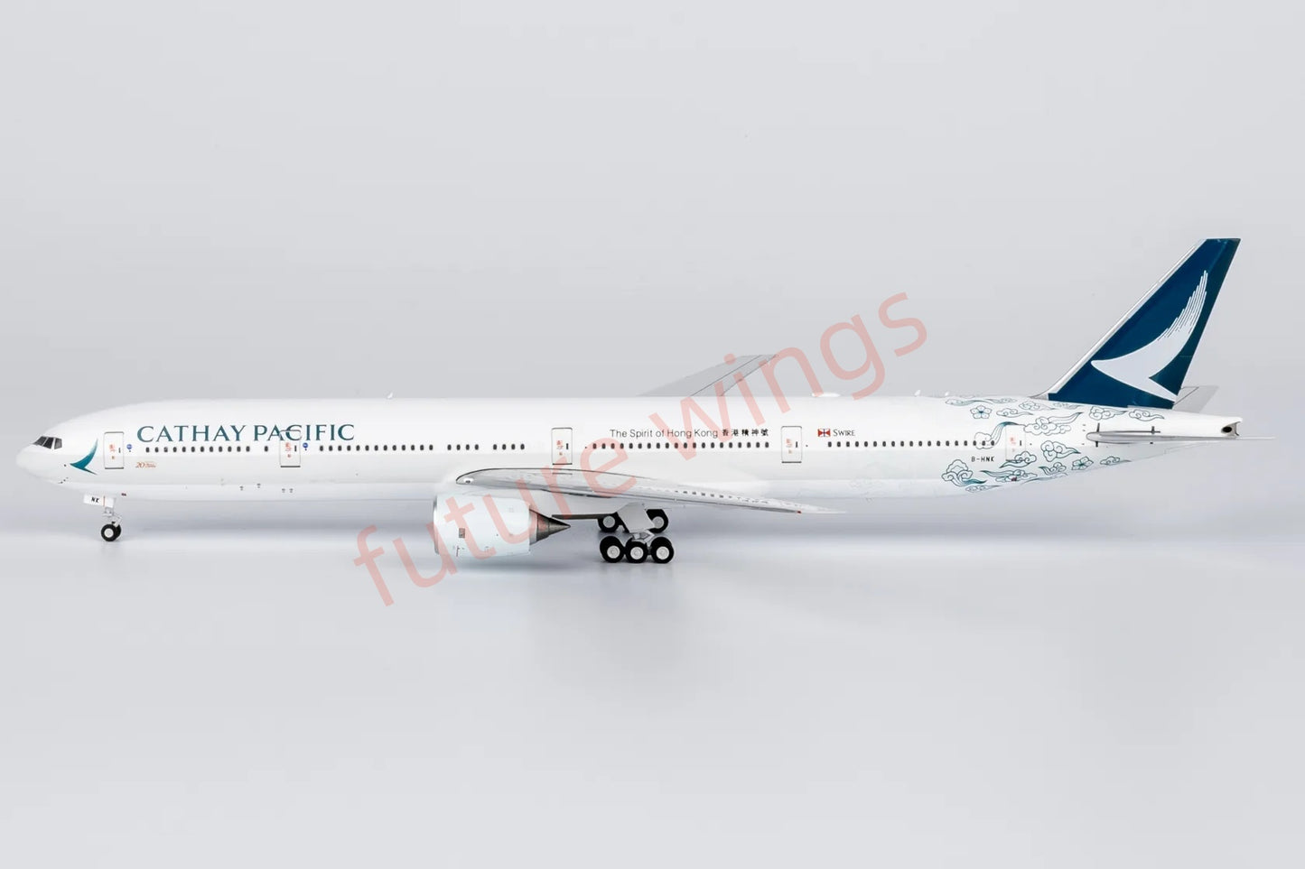 1:400 NG Models NG73071 Cathay Pacific B777-300 B-HNK Aircraft Model+Free Tractor