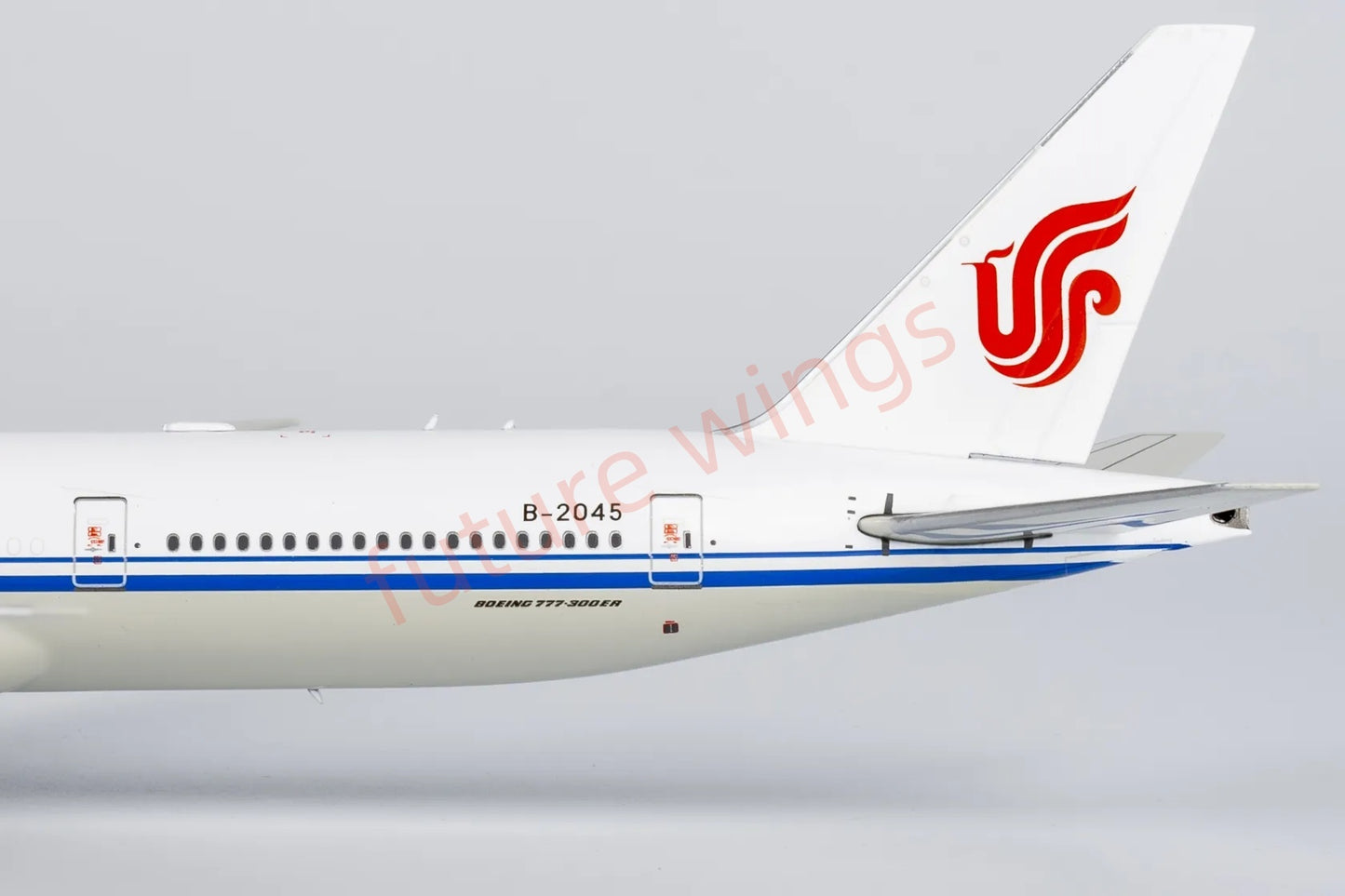 1:400 NG Models NG73065 Air China B777-300ER B-2045 Aircraft Model+Free Tractor