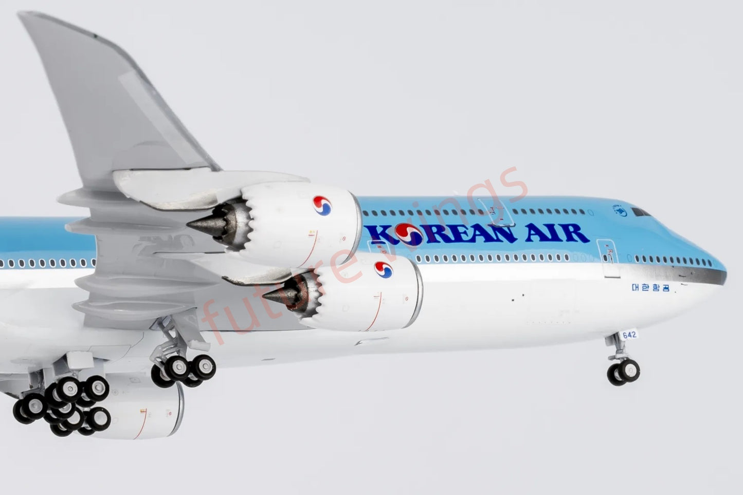 1:400 NG Models NG78038 Korean Air B747-8 HL7642 Aircraft Model+Free Tractor