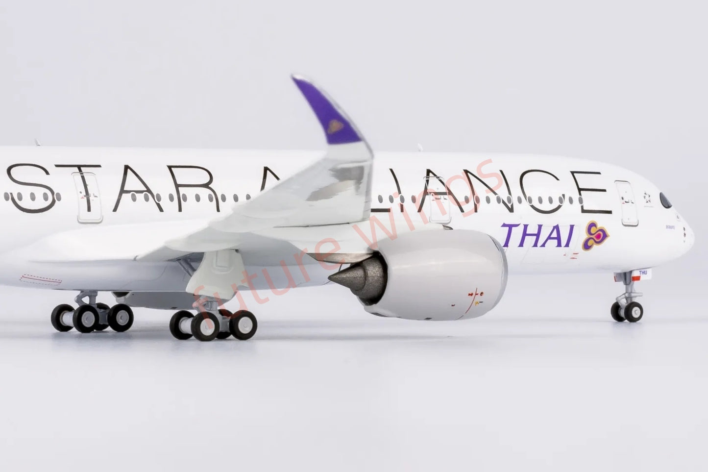 1:400 NG Models NG39083 Thai Airways A350-900 HS-THU "Star Alliance" Aircraft Model+Free Tractor