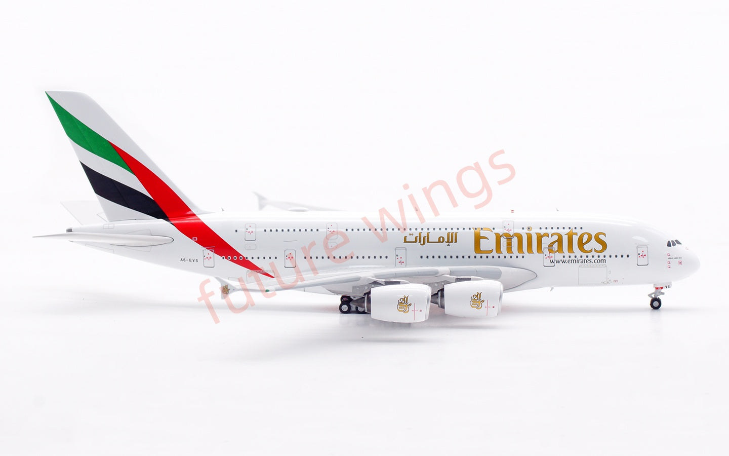 1:400 Aviation400 Emirates Airways A380 A6-EVS Aircraft Model Free Tractor+Stand
