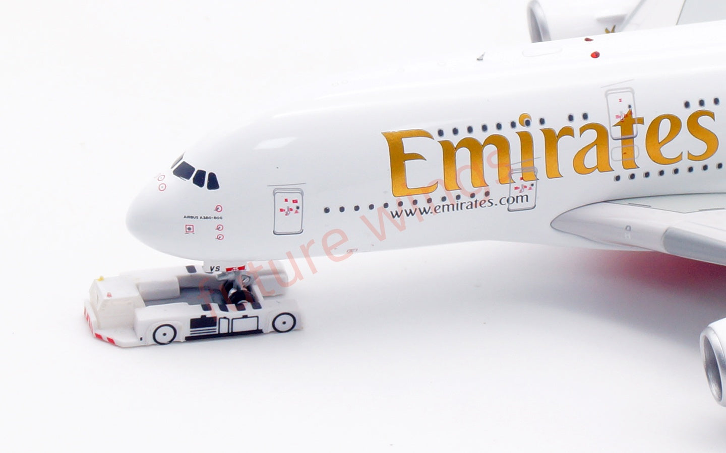 1:400 Aviation400 Emirates Airways A380 A6-EVS Aircraft Model Free Tractor+Stand