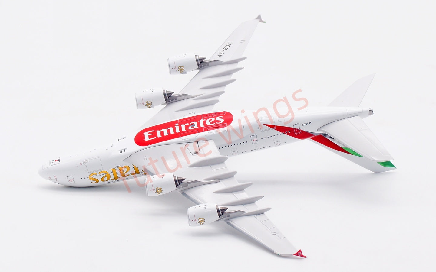 1:400 Aviation400 Emirates Airways A380 A6-EOE Aircraft Model Free Tractor+Stand