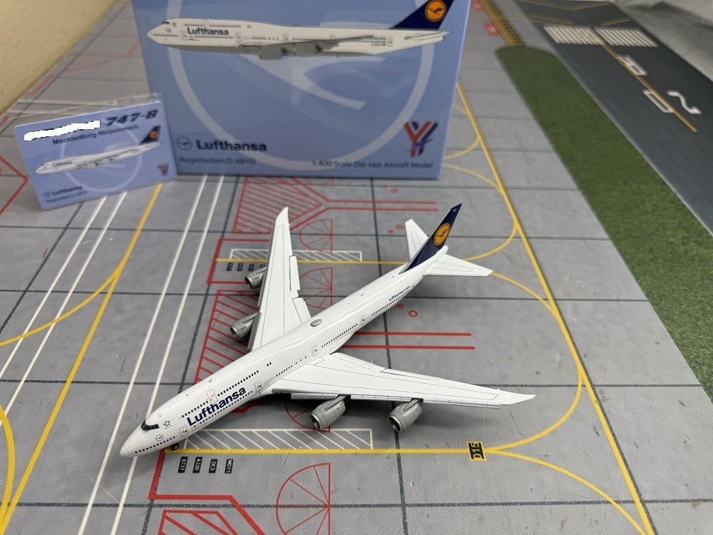 1:400 YY Wings Lufthansa Airlines Boeing B747-8 D-ABYD/D-ABYI/D-ABYM/D-ABYP Aircraft Model+Free Tractor