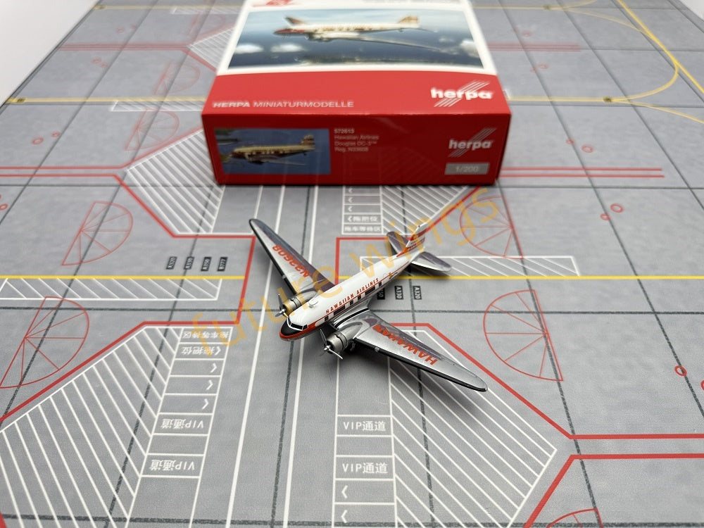 1:200 Herpa Wings 572613 Hawaiian Airlines Douglas DC-3 N33608 Diecast Aircraft Model