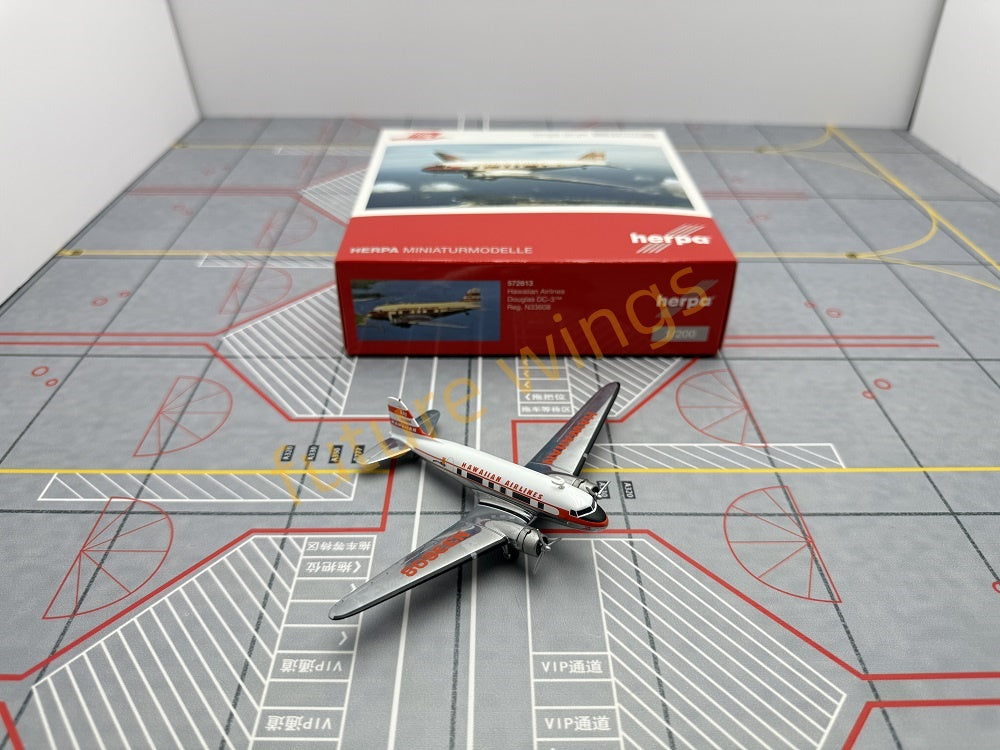 1:200 Herpa Wings 572613 Hawaiian Airlines Douglas DC-3 N33608 Diecast Aircraft Model