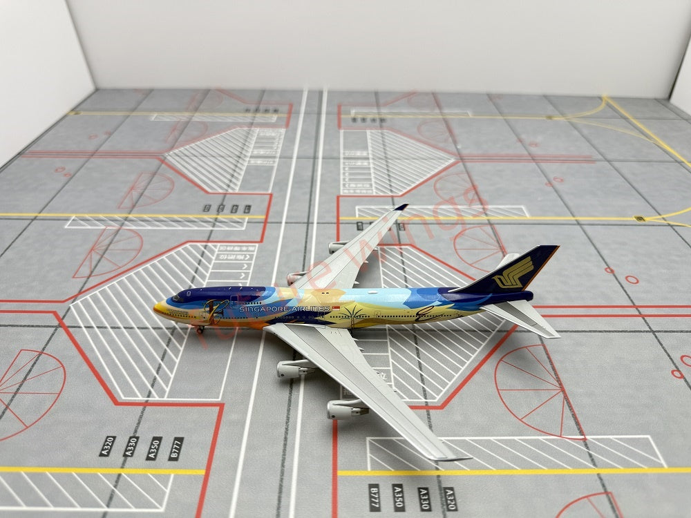 1:400 HX Models Singapore Airlines B747-400 9V-SPL/9V-SPK Aircraft Model With Stand+Free Tractor