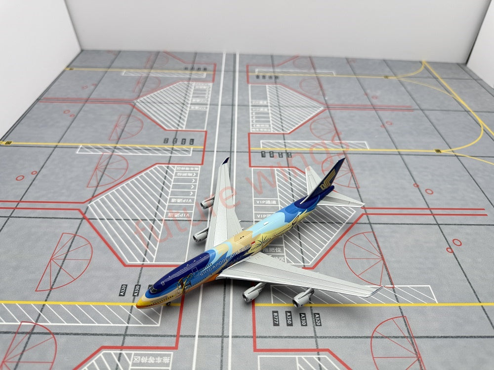 1:400 HX Models Singapore Airlines B747-400 9V-SPL/9V-SPK Aircraft Model With Stand+Free Tractor
