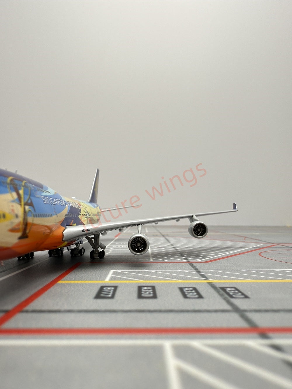 1:400 HX Models Singapore Airlines B747-400 9V-SPL/9V-SPK Aircraft Model With Stand+Free Tractor