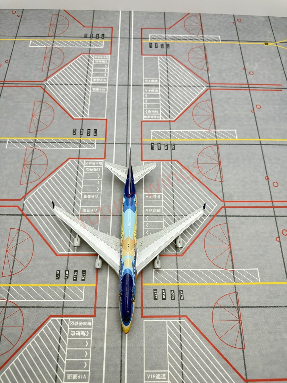 1:400 HX Models Singapore Airlines B747-400 9V-SPL/9V-SPK Aircraft Model With Stand+Free Tractor