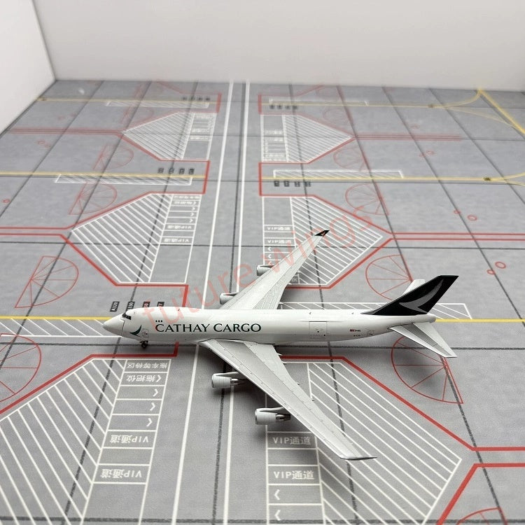 1:400 YY Wings Cathay Pacific Cargo B747-400F B-LID Aircraft Model+Free Tractor