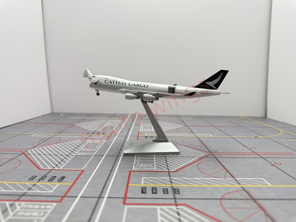 1:400 YY Wings Cathay Pacific Cargo B747-400F B-LID Aircraft Model+Free Tractor