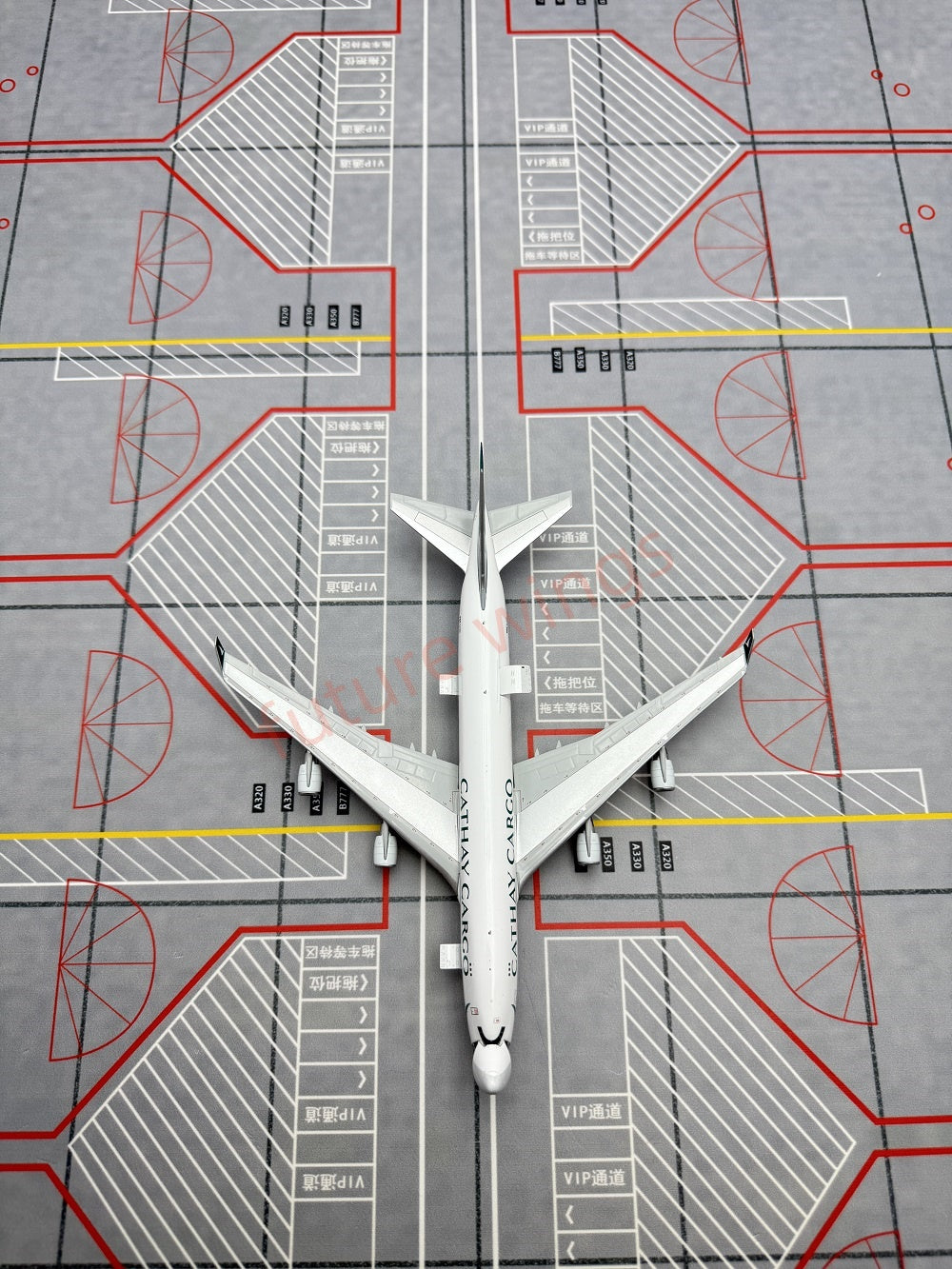 1:400 YY Wings Cathay Pacific Cargo B747-400F B-LID Aircraft Model+Free Tractor