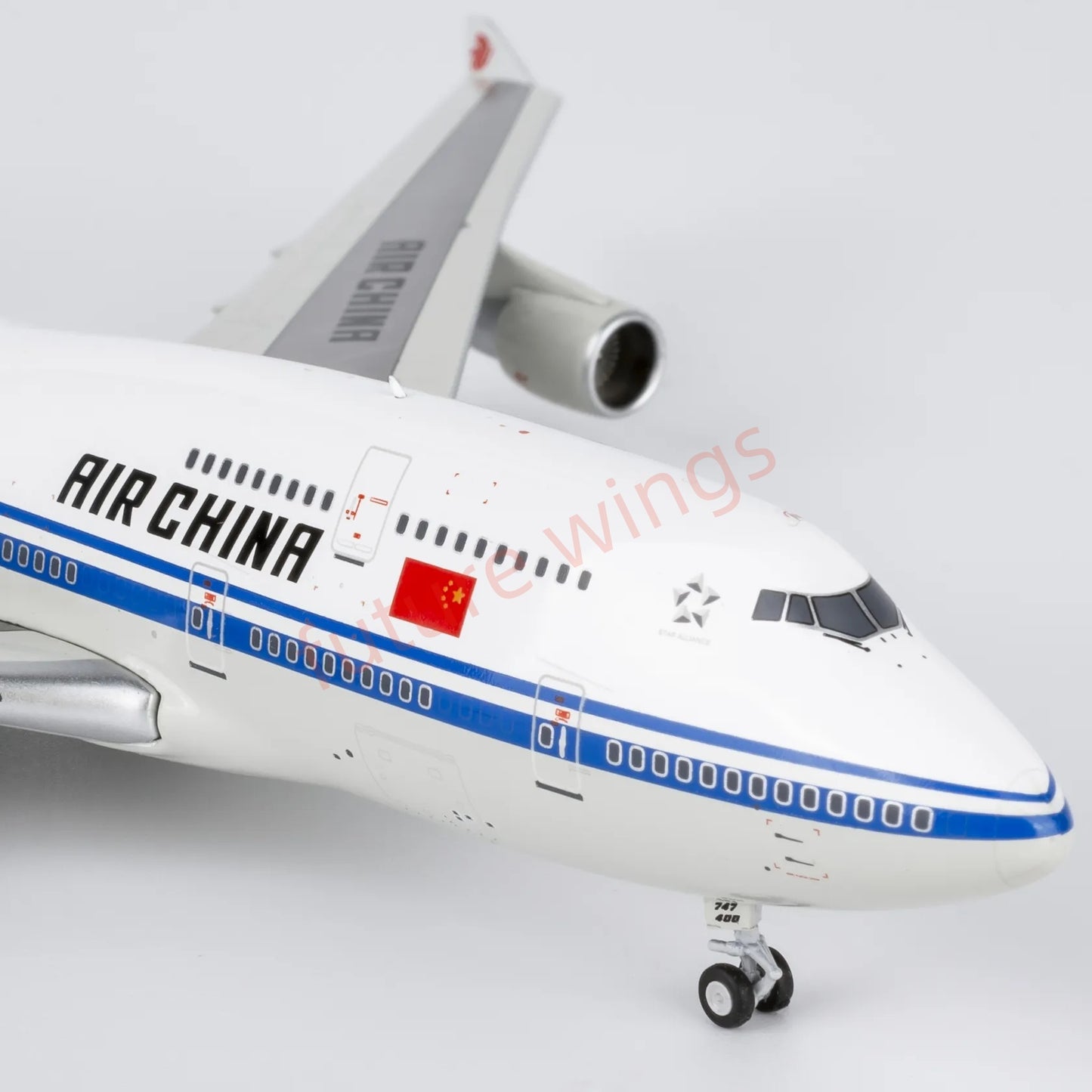 1:400 NG Models NG04002 Air China B747-400 B-2445 Aircraft Model+Free Tractor