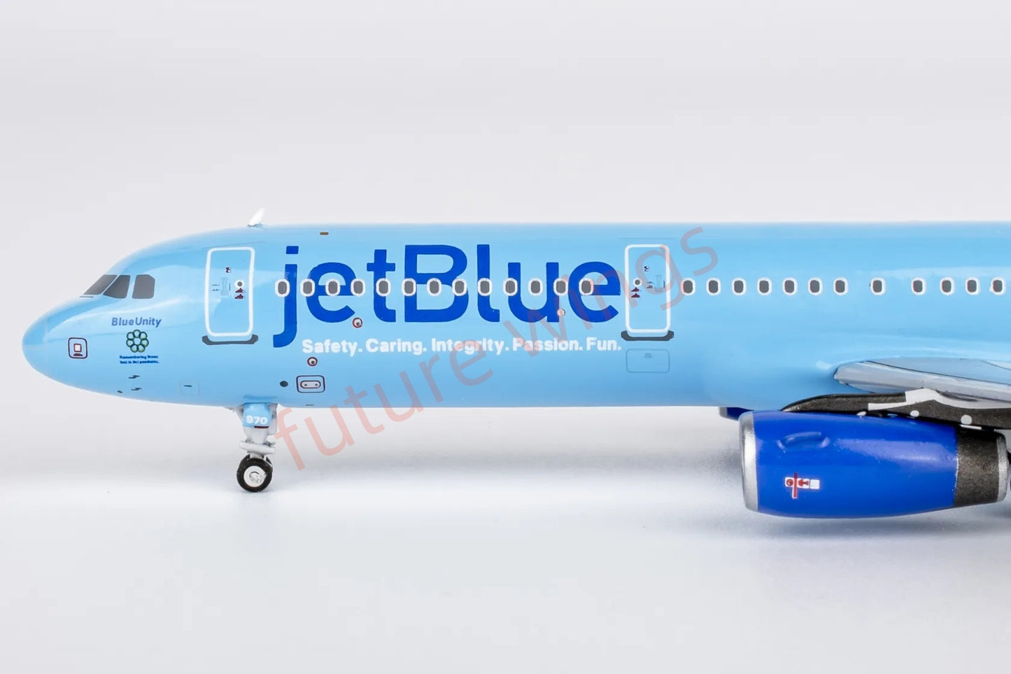1:400 NG Models NG13131 JetBlue A321 N970JB Aircraft Model+Free Tractor