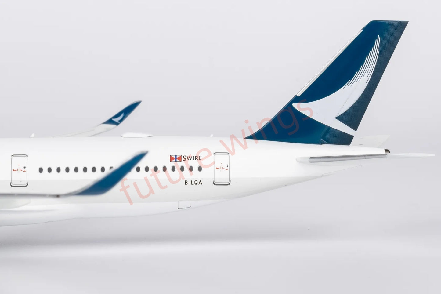 1:400 NG Models NG39109 Cathay Pacific A350-900 B-LQA "the 1st A350 for CX"Aircraft Model+Free Tractor