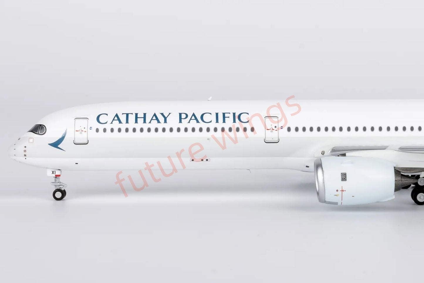 1:400 NG Models NG57021 Cathay Pacific A350-1000 B-LXI Aircraft Model+Free Tractor