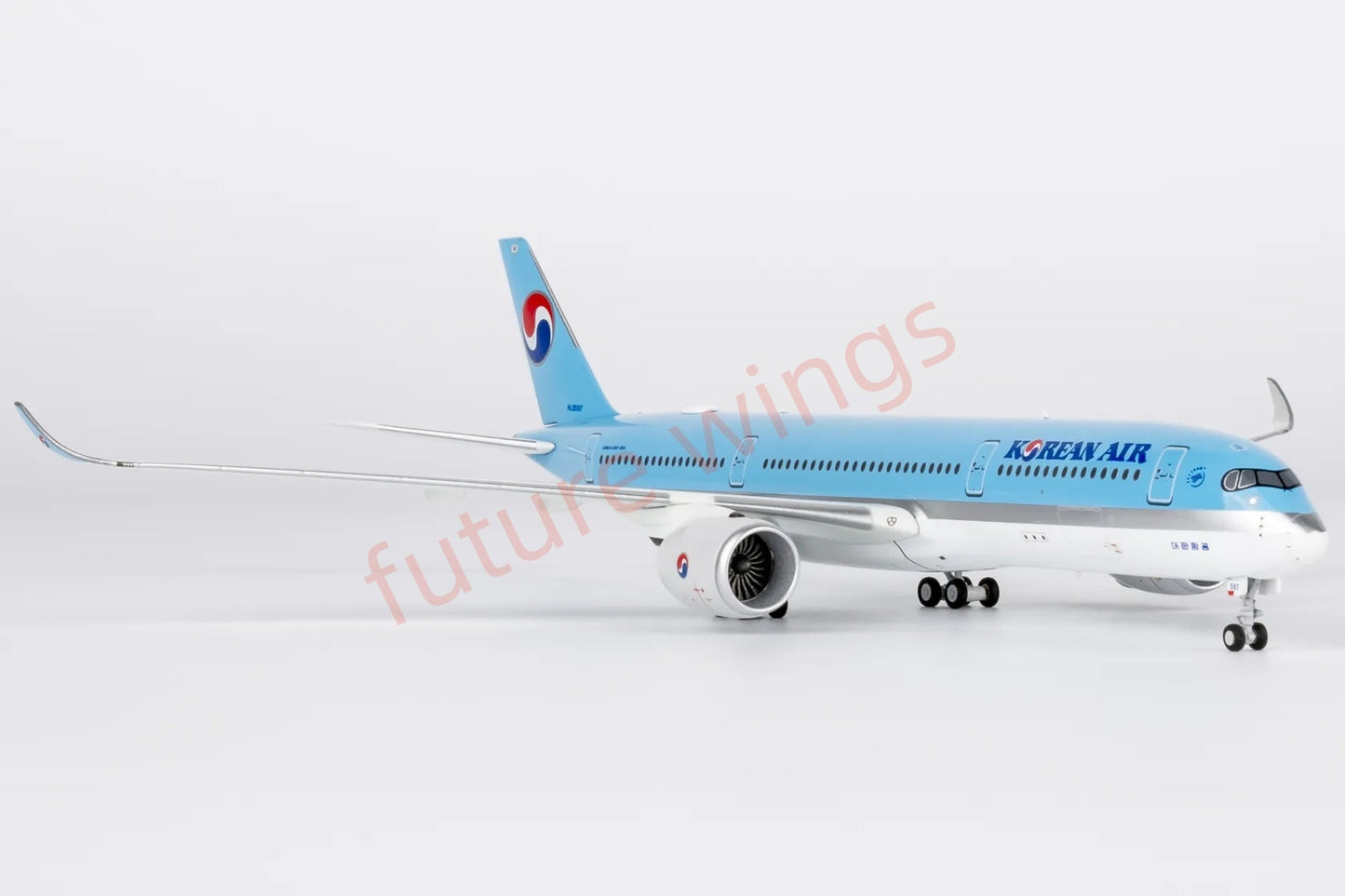 1:400 NG Models NG39103 Korean Air A350-900 HL8597 Aircraft Model+Free Tractor
