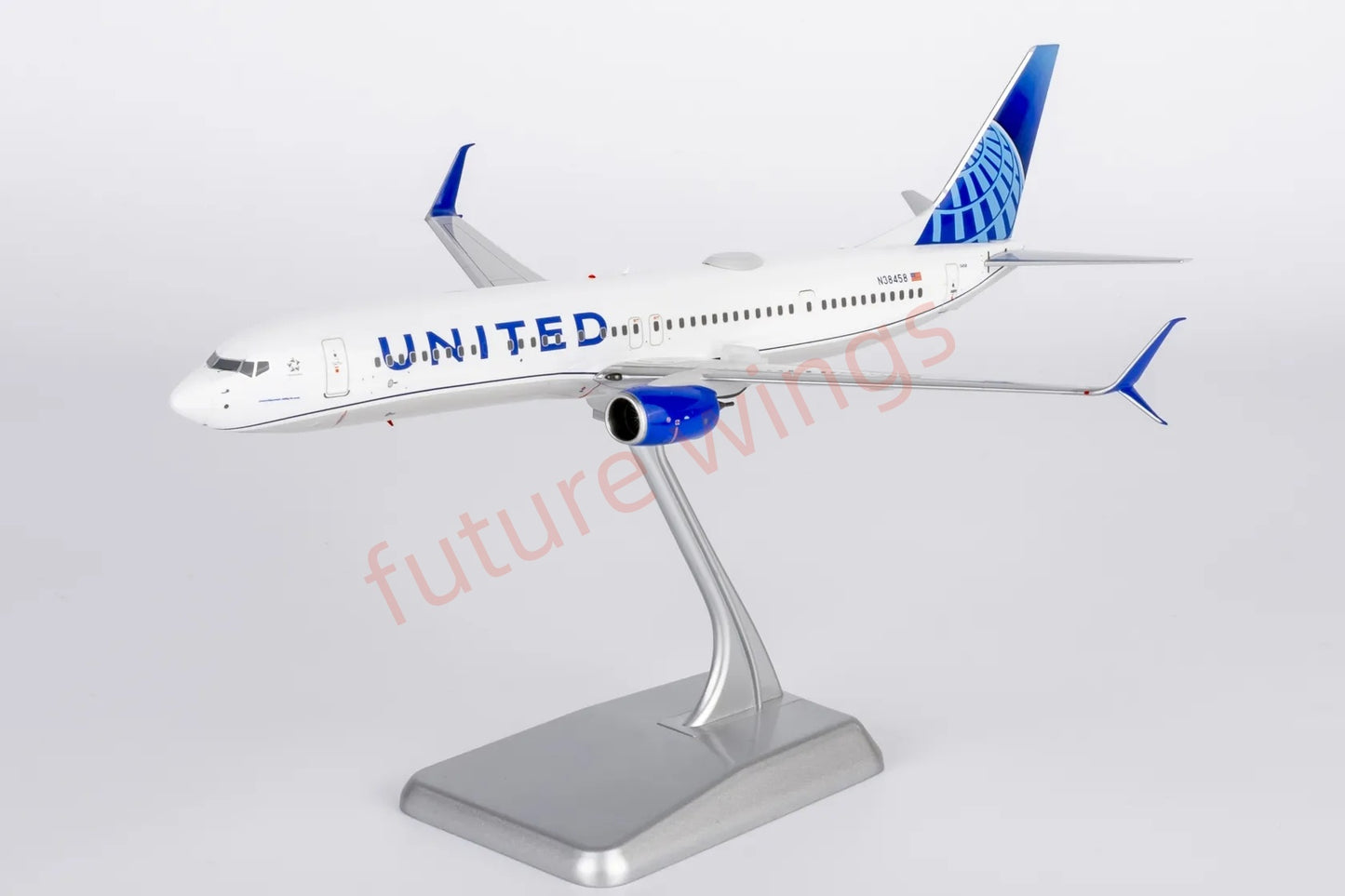 1:200 NG Models NG09003 United Airlines B737-900ER N38458 Aircraft Model