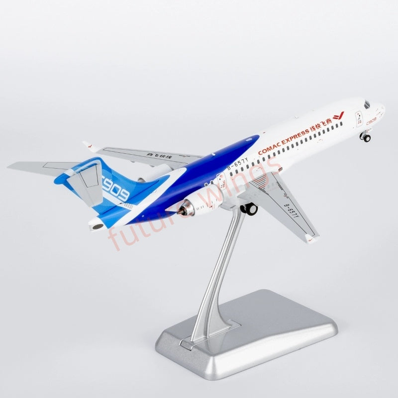 1:200 NG Models NG20127 COMAC Express C909(ARJ21-700) B-657Y Aircraft Model