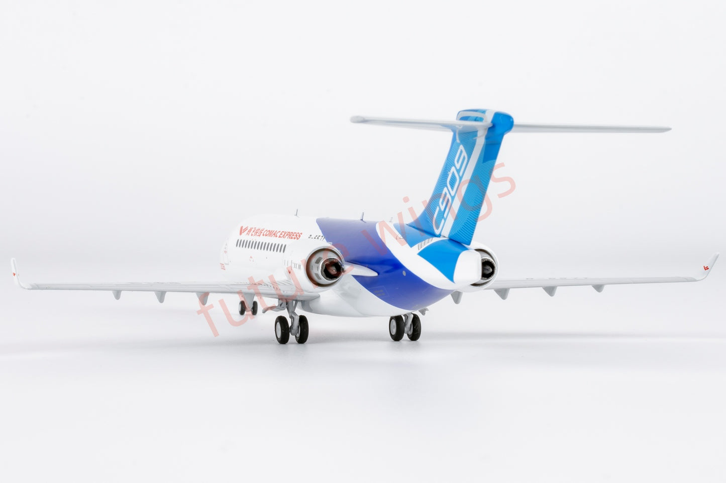 1:200 NG Models NG20127 COMAC Express C909(ARJ21-700) B-657Y Aircraft Model