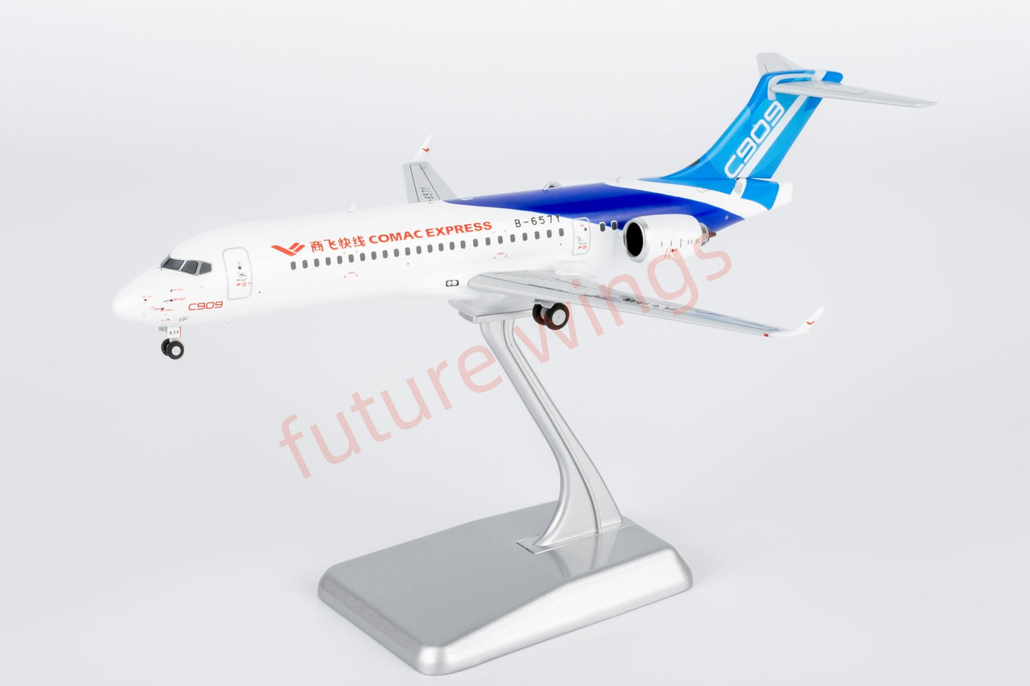 1:200 NG Models NG20127 COMAC Express C909(ARJ21-700) B-657Y Aircraft Model