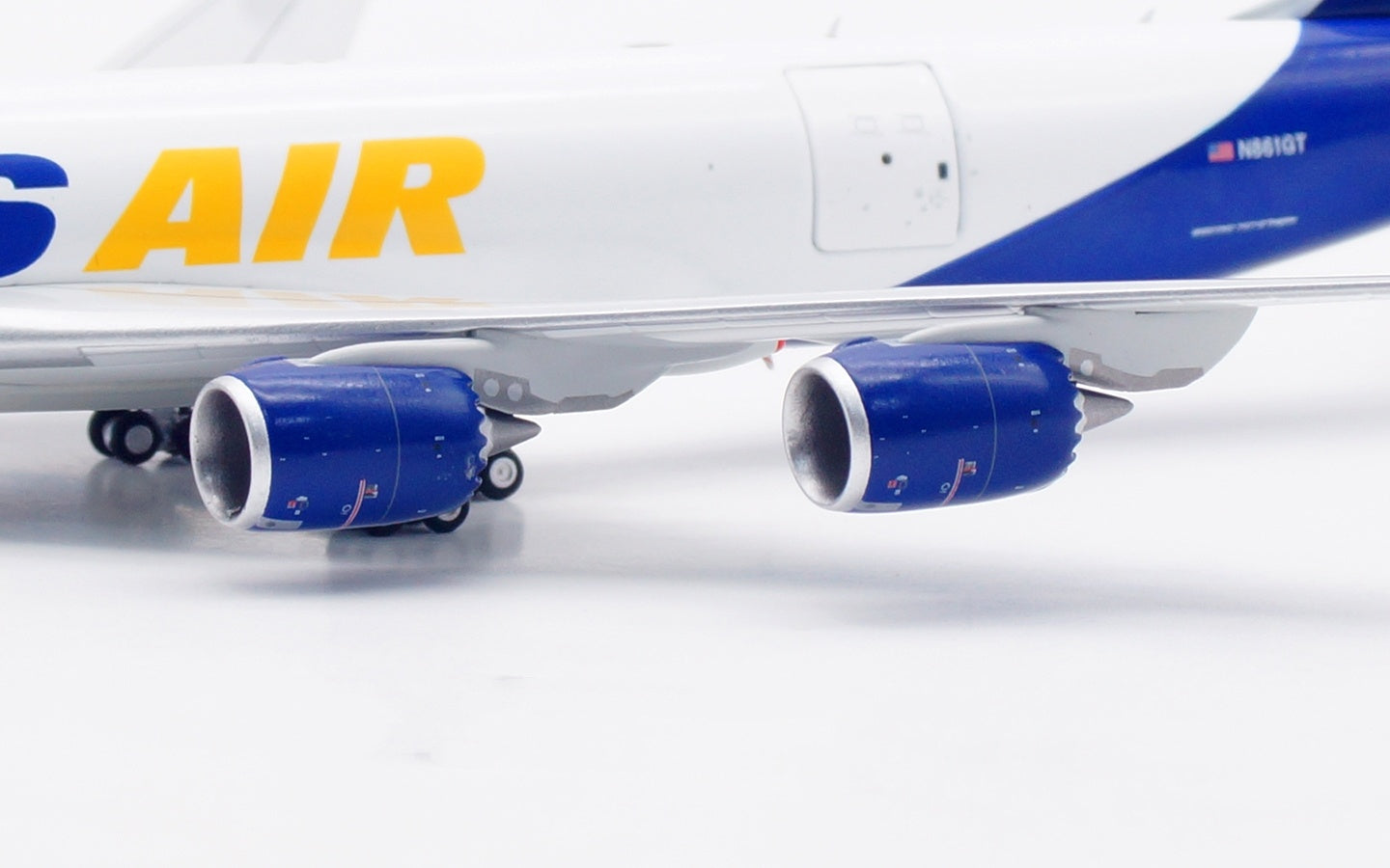 1:400 HX Models Atlas Air B747-8F N861GT “30th Years” Aircraft Model Free Tractor +Stand