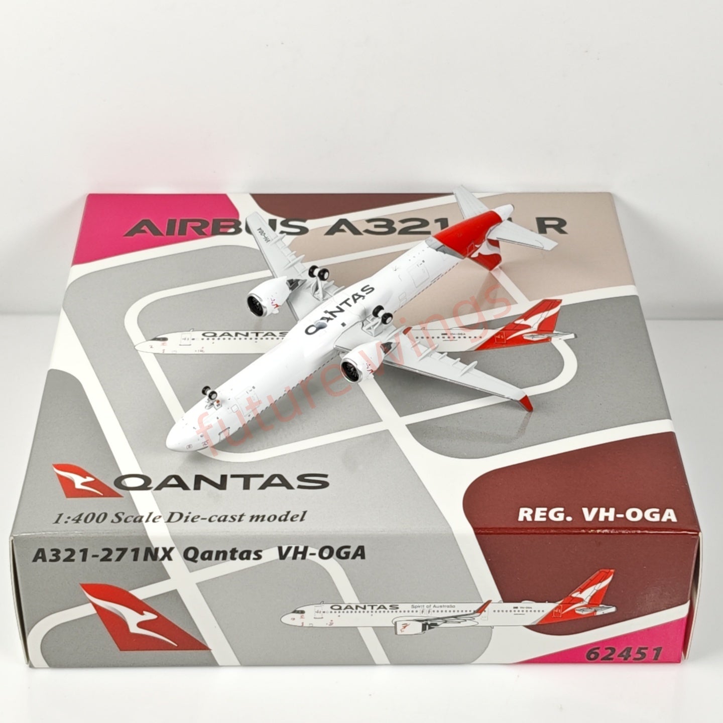 1:400 PandaModel 62451 Qantas Airways A321neo VH-OGA Aircraft Model+Free Tractor