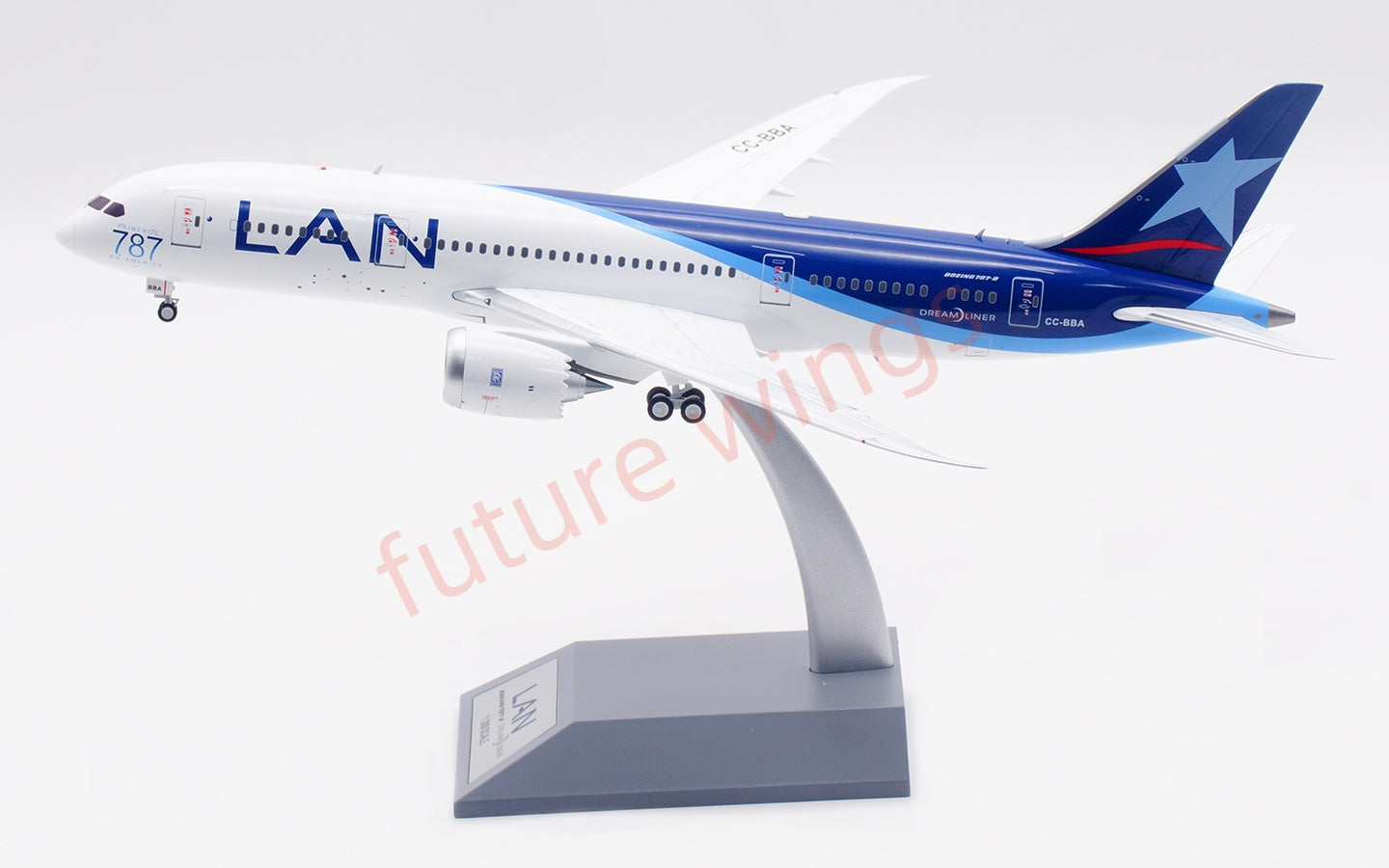 1:200 InFlight200 LAN B787-8 CC-BBA Diecast Aircraft Model