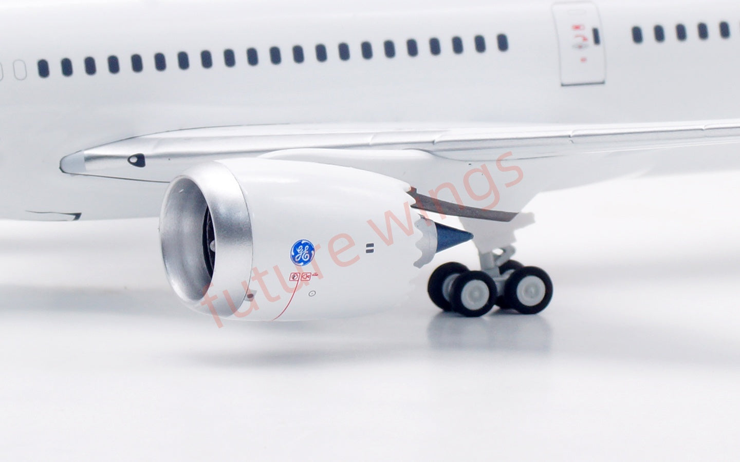 1:200 InFlight200 Boeing House Color B787-10 N8290 Diecast Aircraft Model