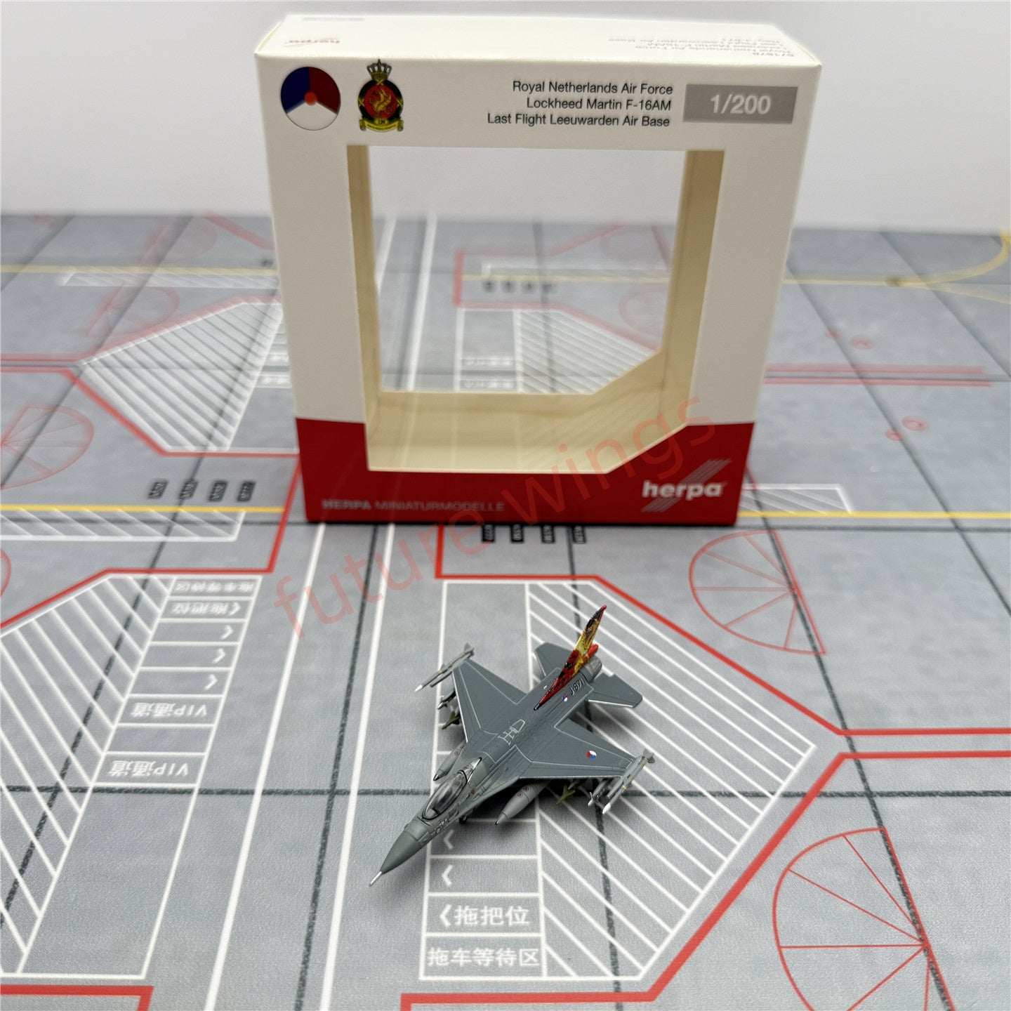 1:200 Herpa Wings 571678 Royal Netherlands Air Force F-16AM J-871 Diecast Aircraft Model