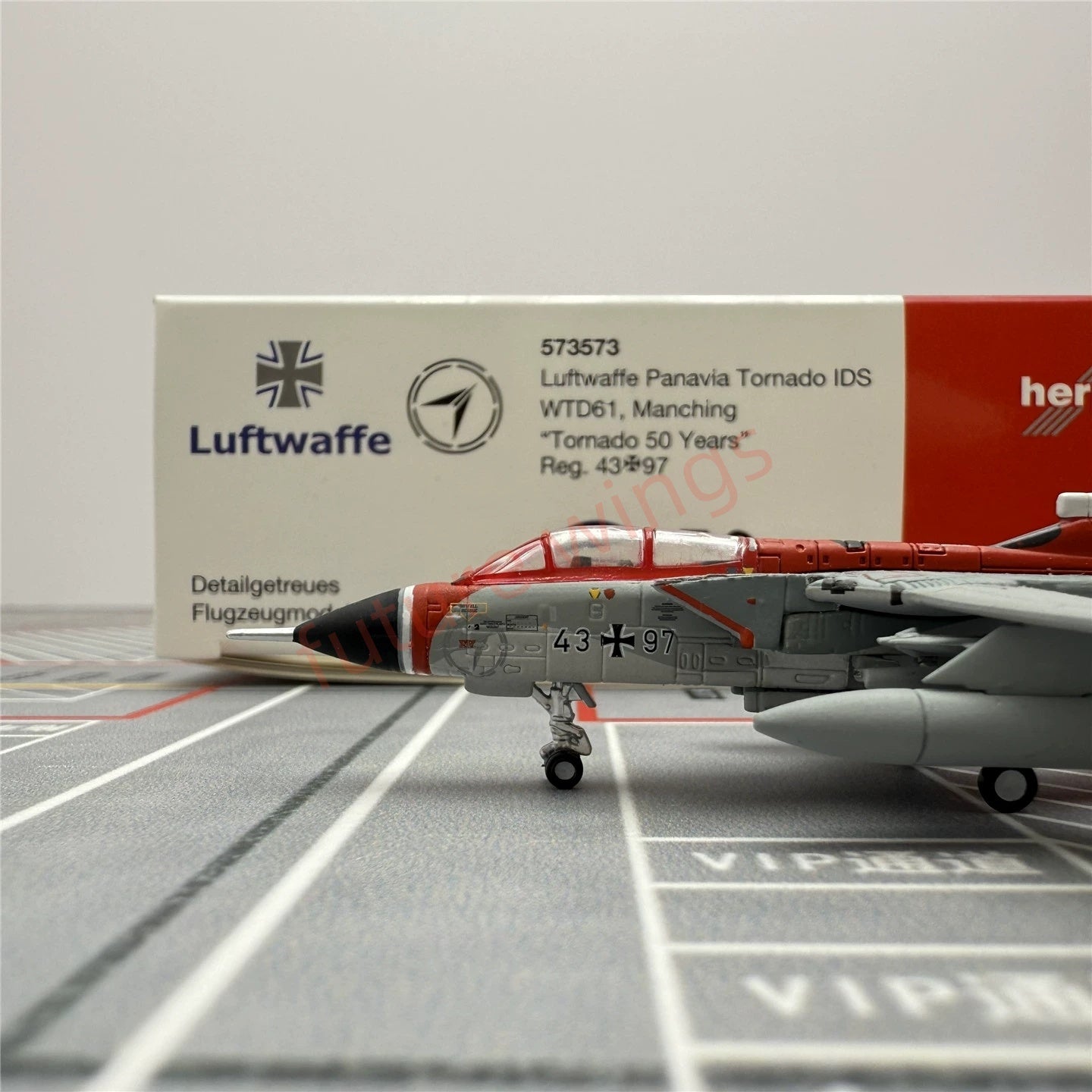 1:200 Herpa Wings Luftwaffe Panavia Tornado 46+22(573580)43+97(573573)Diecast Aircraft Model