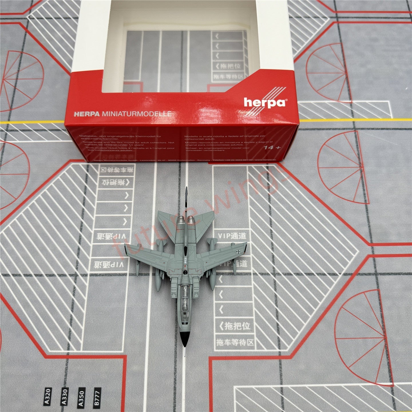 1:200 Herpa Wings Luftwaffe Panavia Tornado 46+22(573580)43+97(573573)Diecast Aircraft Model