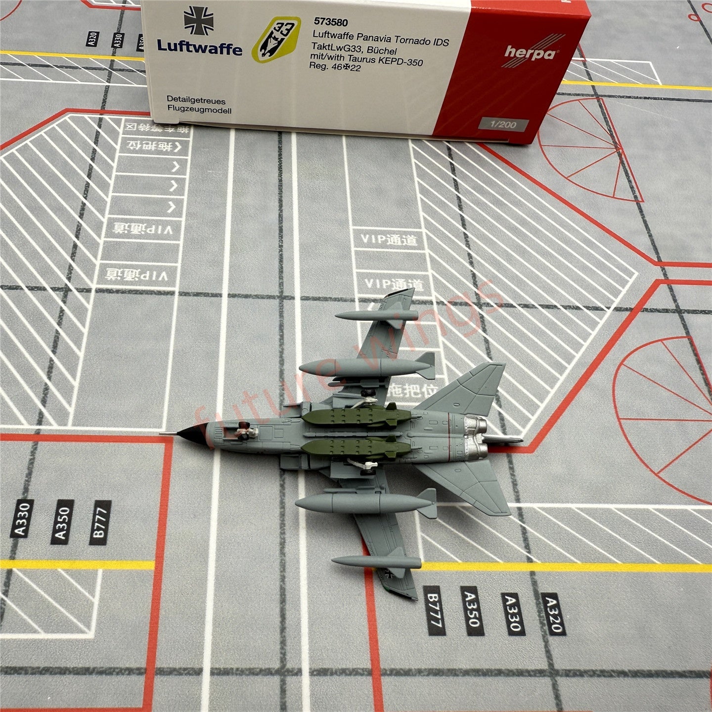 1:200 Herpa Wings Luftwaffe Panavia Tornado 46+22(573580)43+97(573573)Diecast Aircraft Model