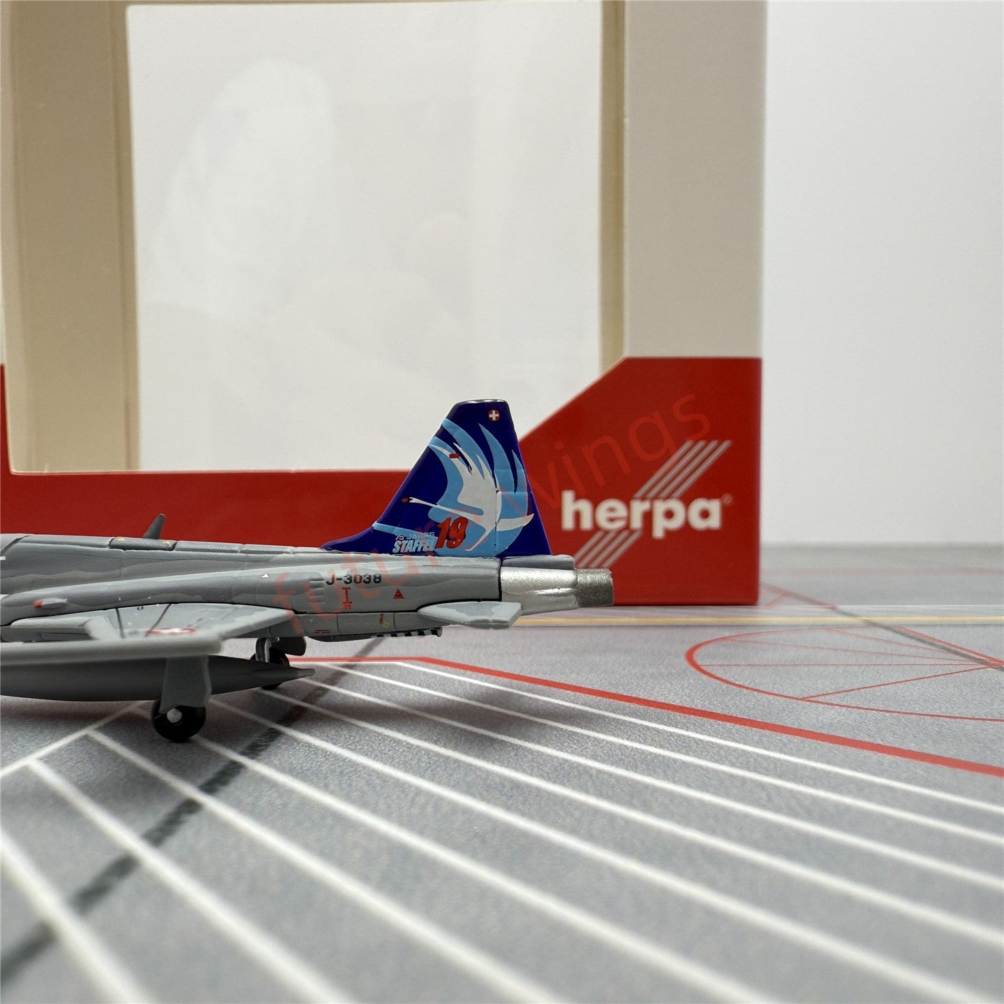 1:200 Herpa Wings Swiss Air Force F-5E J-3038(572538) J-3033(572521)Diecast Aircraft Model