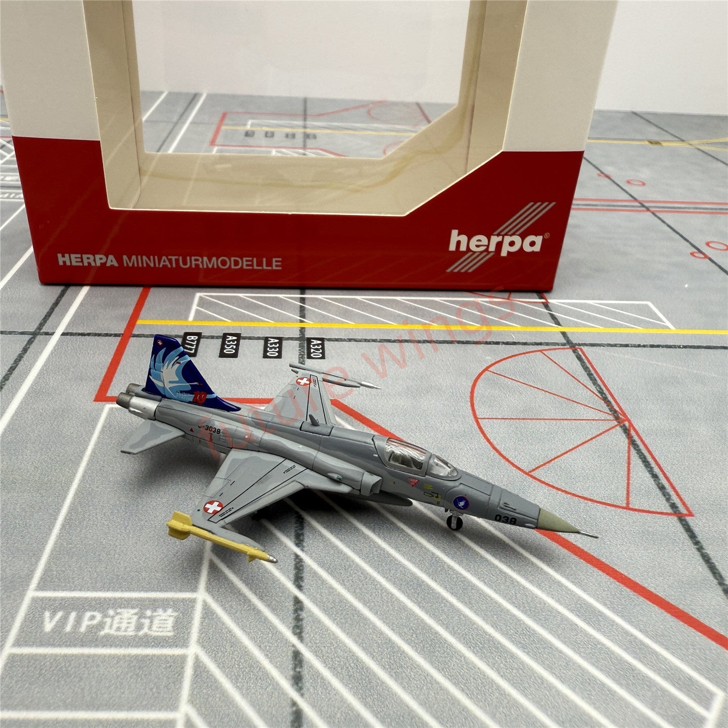 1:200 Herpa Wings Swiss Air Force F-5E J-3038(572538) J-3033(572521)Diecast Aircraft Model