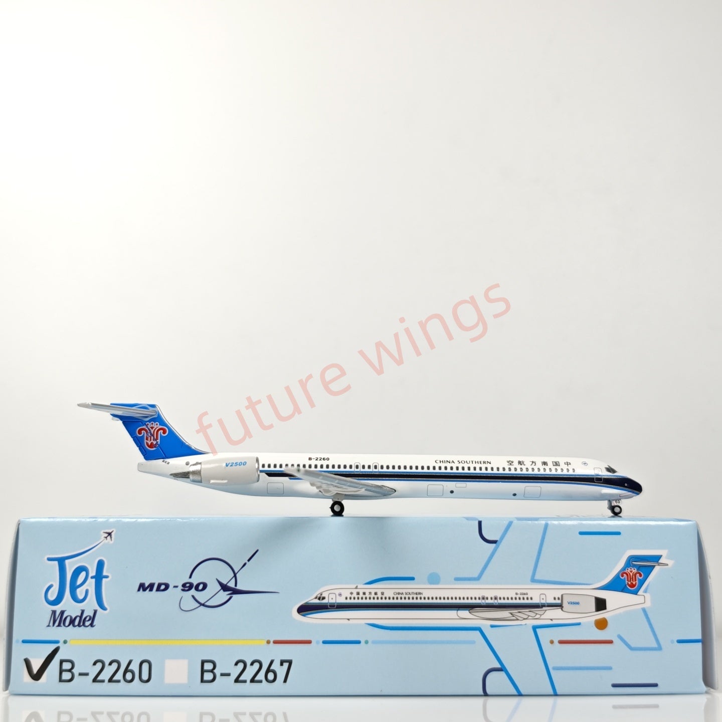 1:400 Jet Model China Southern Airlines MD-90 B-2260 B-2267 Aircraft Model+Free Tractor