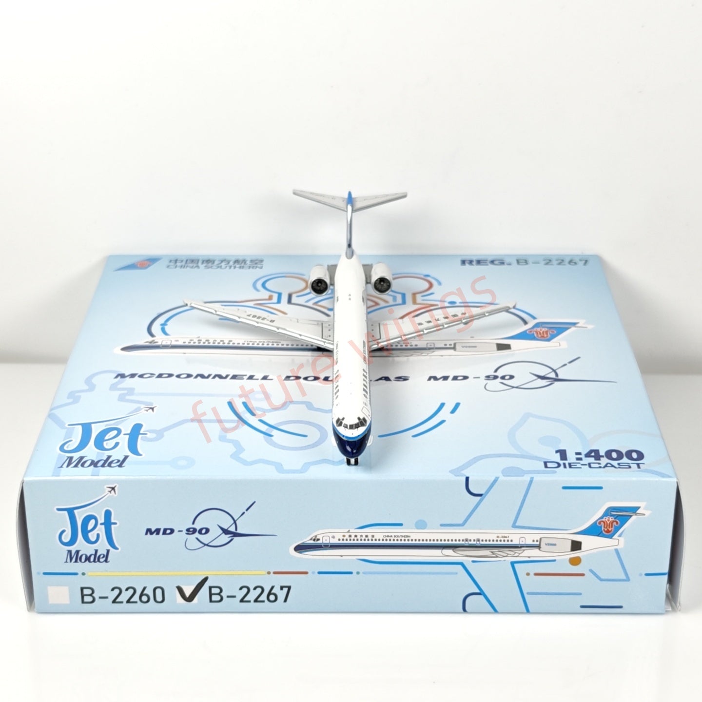 1:400 Jet Model China Southern Airlines MD-90 B-2260 B-2267 Aircraft Model+Free Tractor