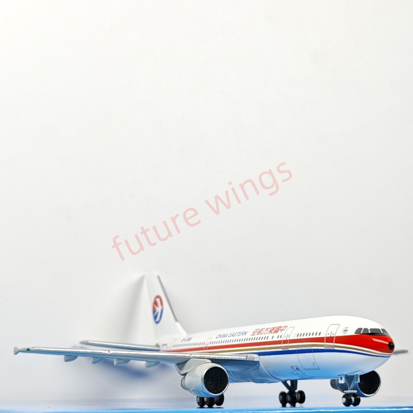 1:400 Jet Model China Eastern Airlines A300-600R B-2318 B-2330 Aircraft Model+Free Tractor