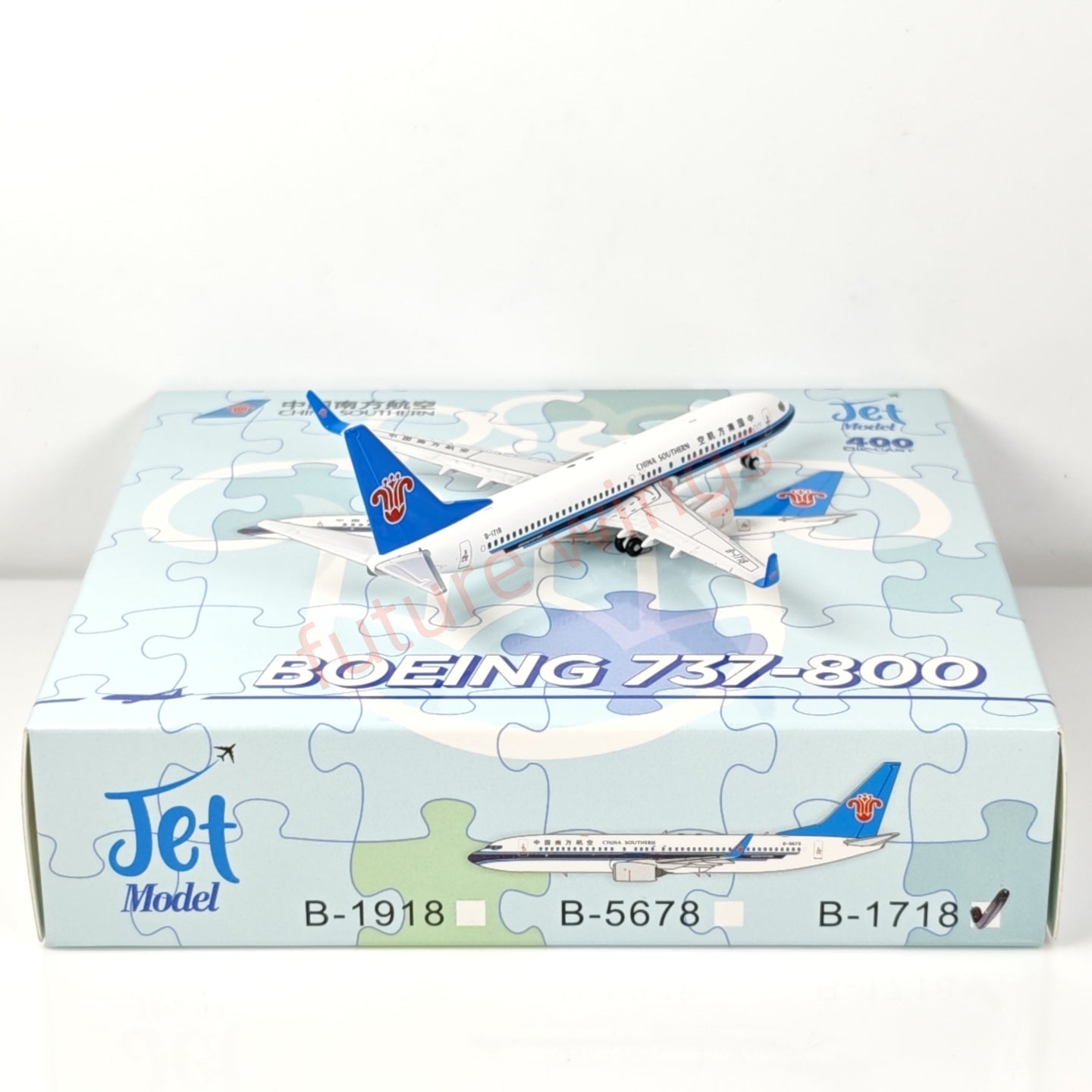 1:400 Jet Model China Southern Airlines B737-800 B-1718 B-1918 B-5678 Aircraft Model+Free Tractor