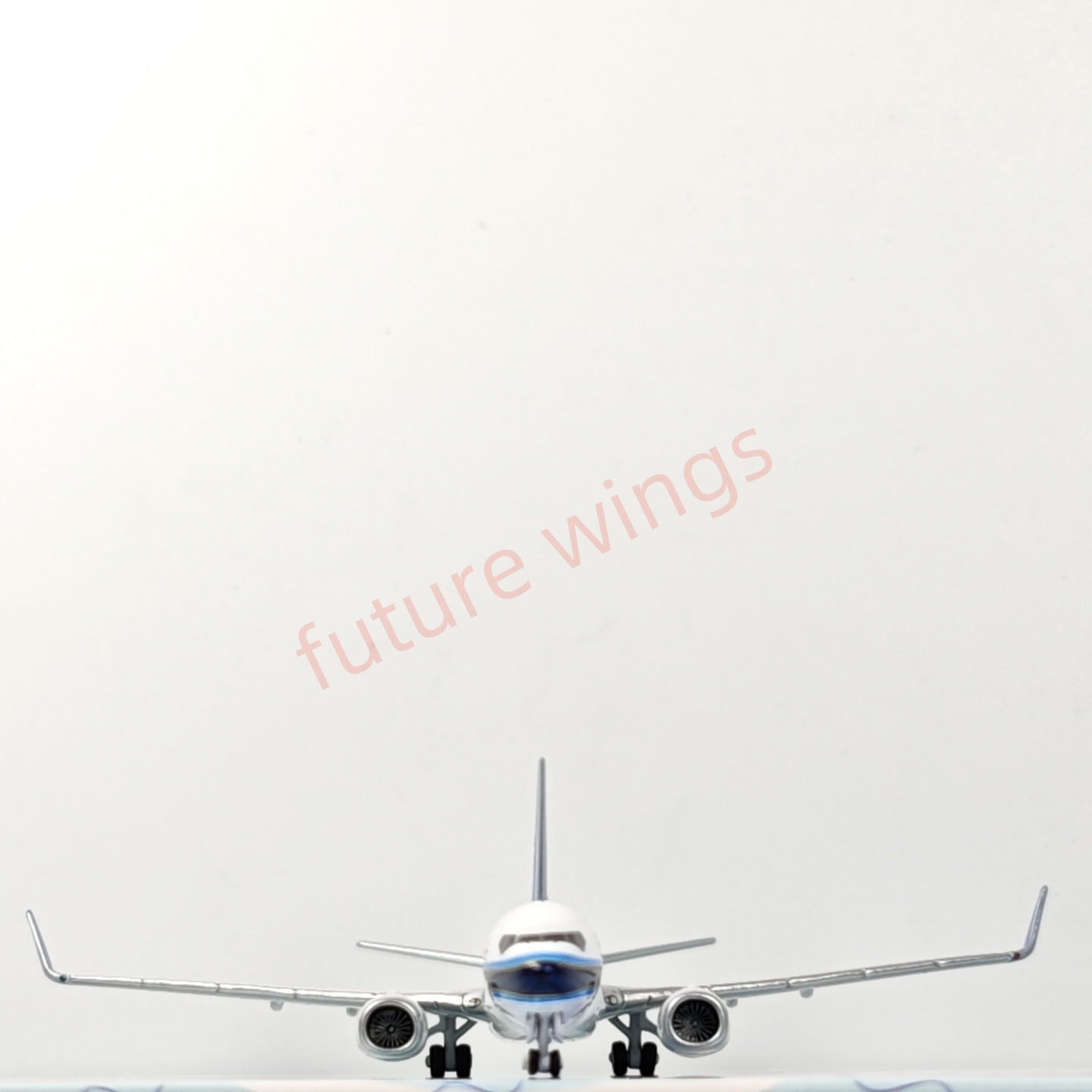 1:400 Jet Model China Southern Airlines B737-800 B-1718 B-1918 B-5678 Aircraft Model+Free Tractor