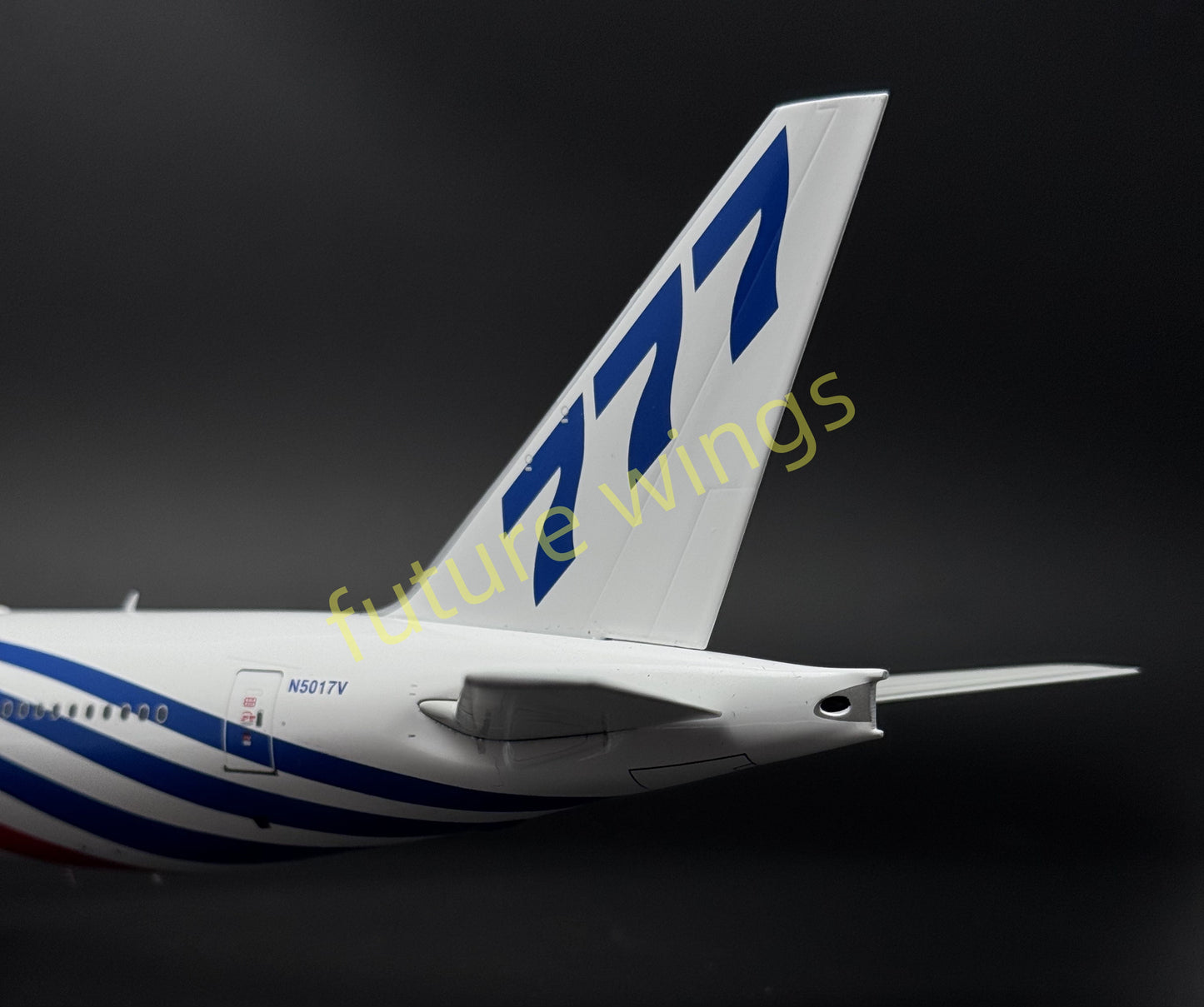 1:200 InFlight200* Boeing House Color B777-300ER N5017V Aircraft Model