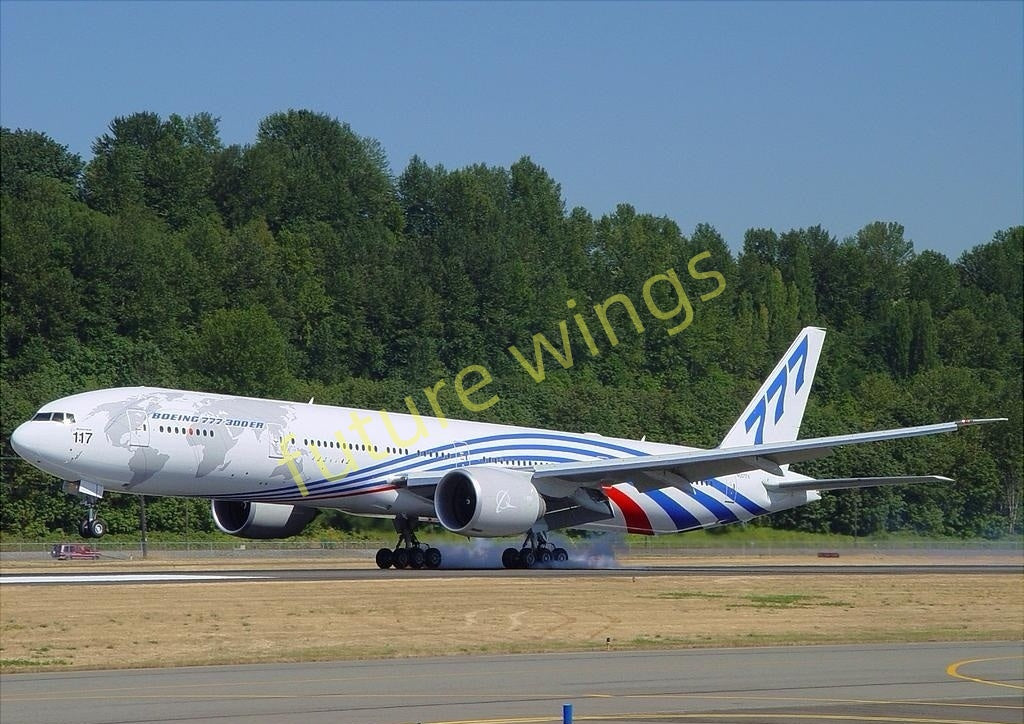1:200 InFlight200* Boeing House Color B777-300ER N5017V Aircraft Model
