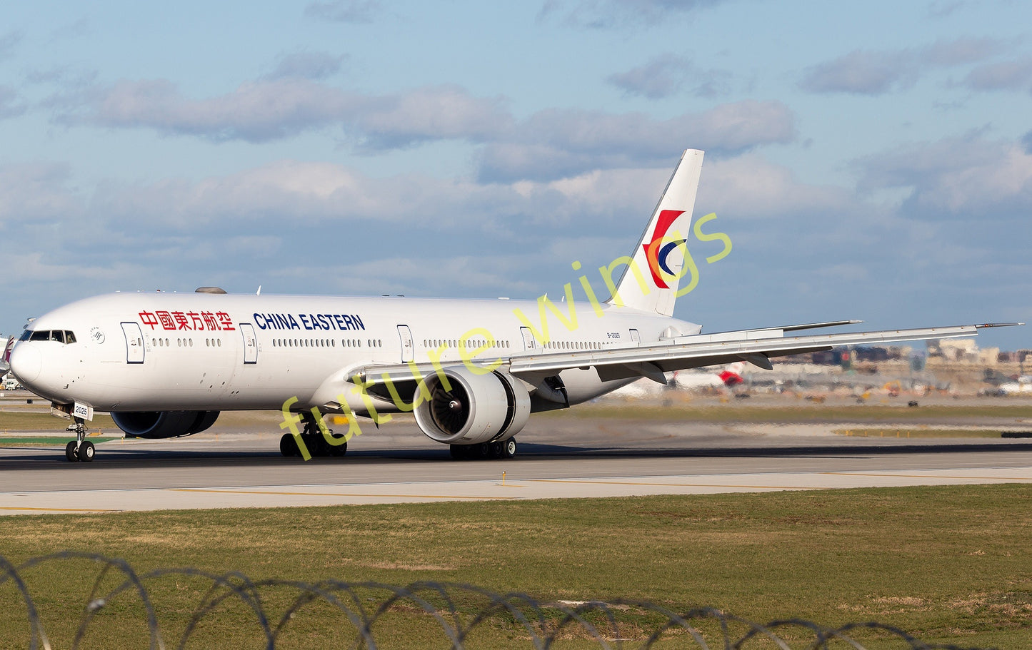 1:200 InFlight200* China Eastern Airlines B777-300ER B-2025 Aircraft Model