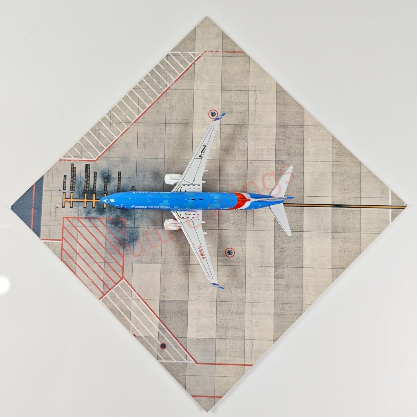 1:400 AeroPolaris Suparna Airlines B737-800 B-5685 Aircraft Model+Free Tractor