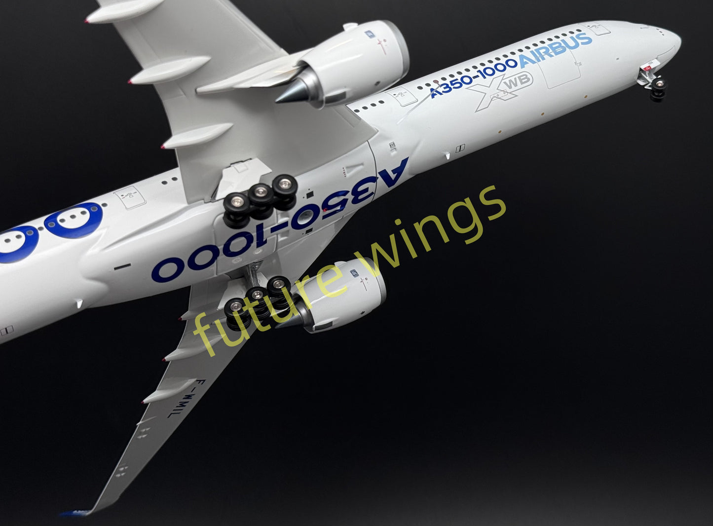 1:200 InFlight200* Boeing House Color A350-1000 F-WMIL "First Flight" Aircraft Model