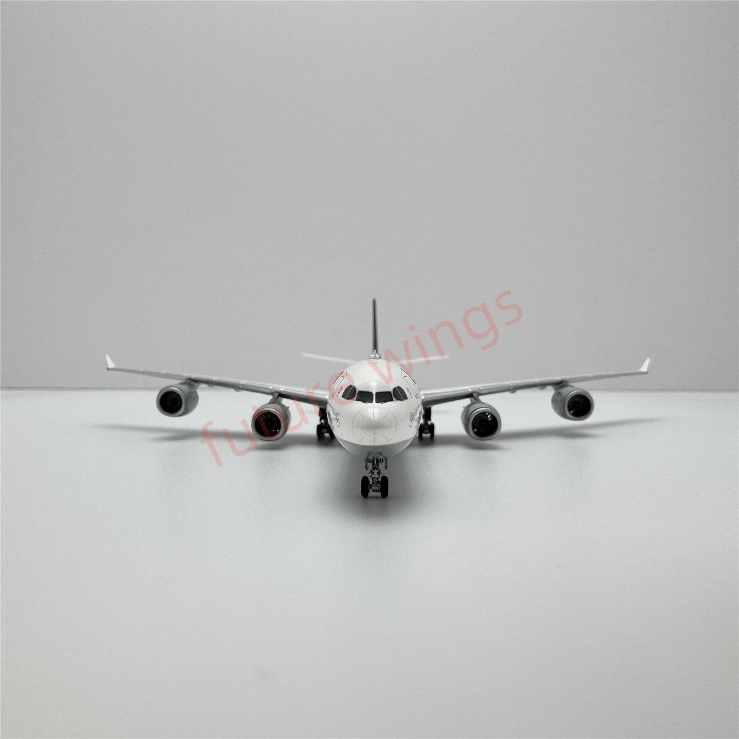 1:400 YY Wings Lufthansa Airlines A340-600 D-AIHF/D-AIHK Aircraft Model+Free Tractor