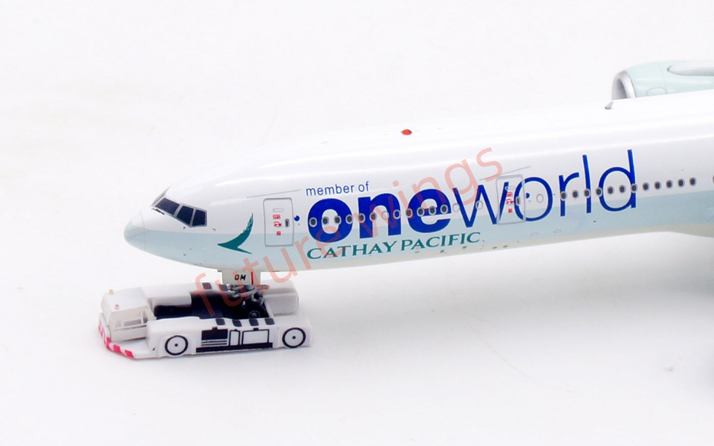 1:400 Aviation400 Cathay Pacific B777-300ER B-KQM Aircraft Model Free Tractor+Stand